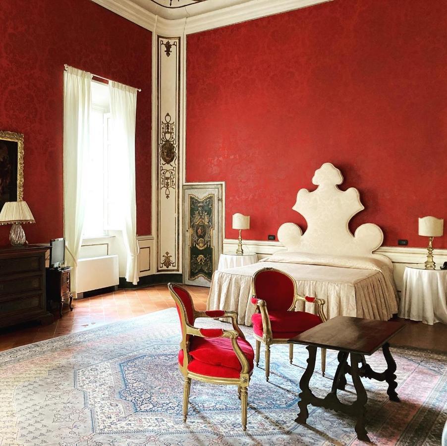 Palazzo Tucci Residenza D'Epoca Panzió Lucca Kültér fotó
