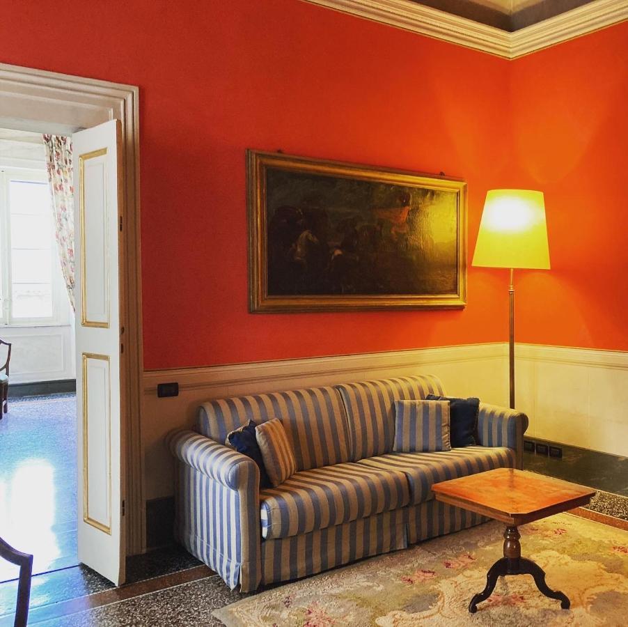 Palazzo Tucci Residenza D'Epoca Panzió Lucca Kültér fotó